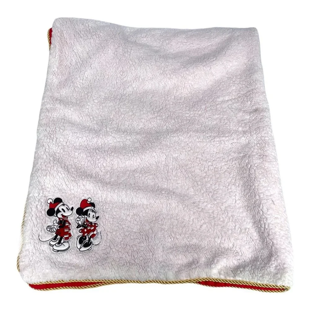 Disney Store Mickey and Minnie Mouse Holiday Throw Blanket